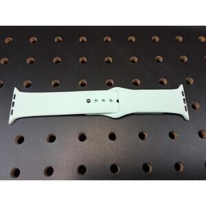 Sleek Mint Silicone Smartwatch Band - Comfort Meets Style!